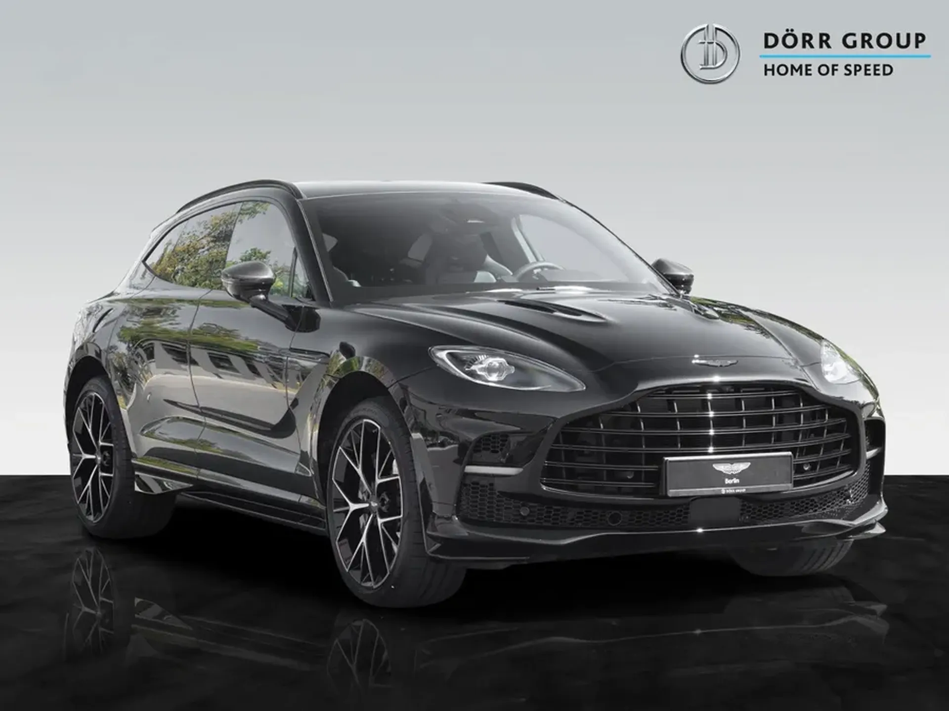 Aston Martin DBX707 vue avant SUV sportif haut de gamme Bordeaux