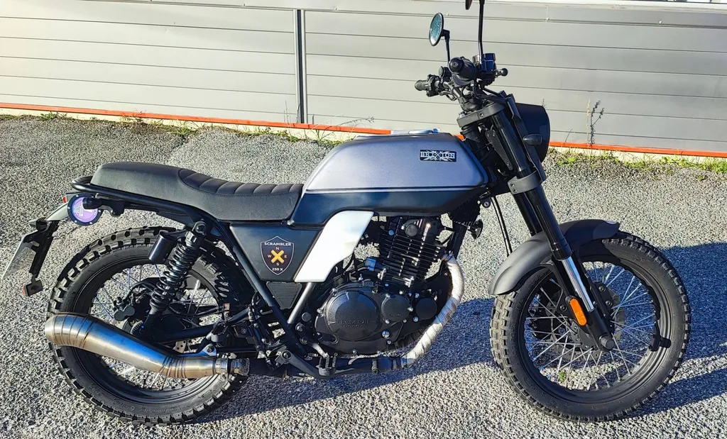BRIXTON GLANVILLE 250 DU 09/2019 AVEC 7900 KM.