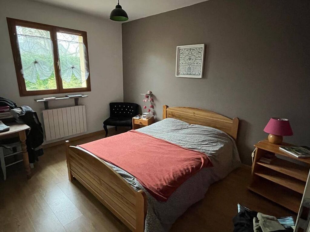 A vendre, pavillon viable de plain pied, situé à vatteville la Rue