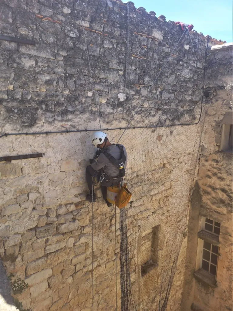 travaux sur cordes les Baux de provence