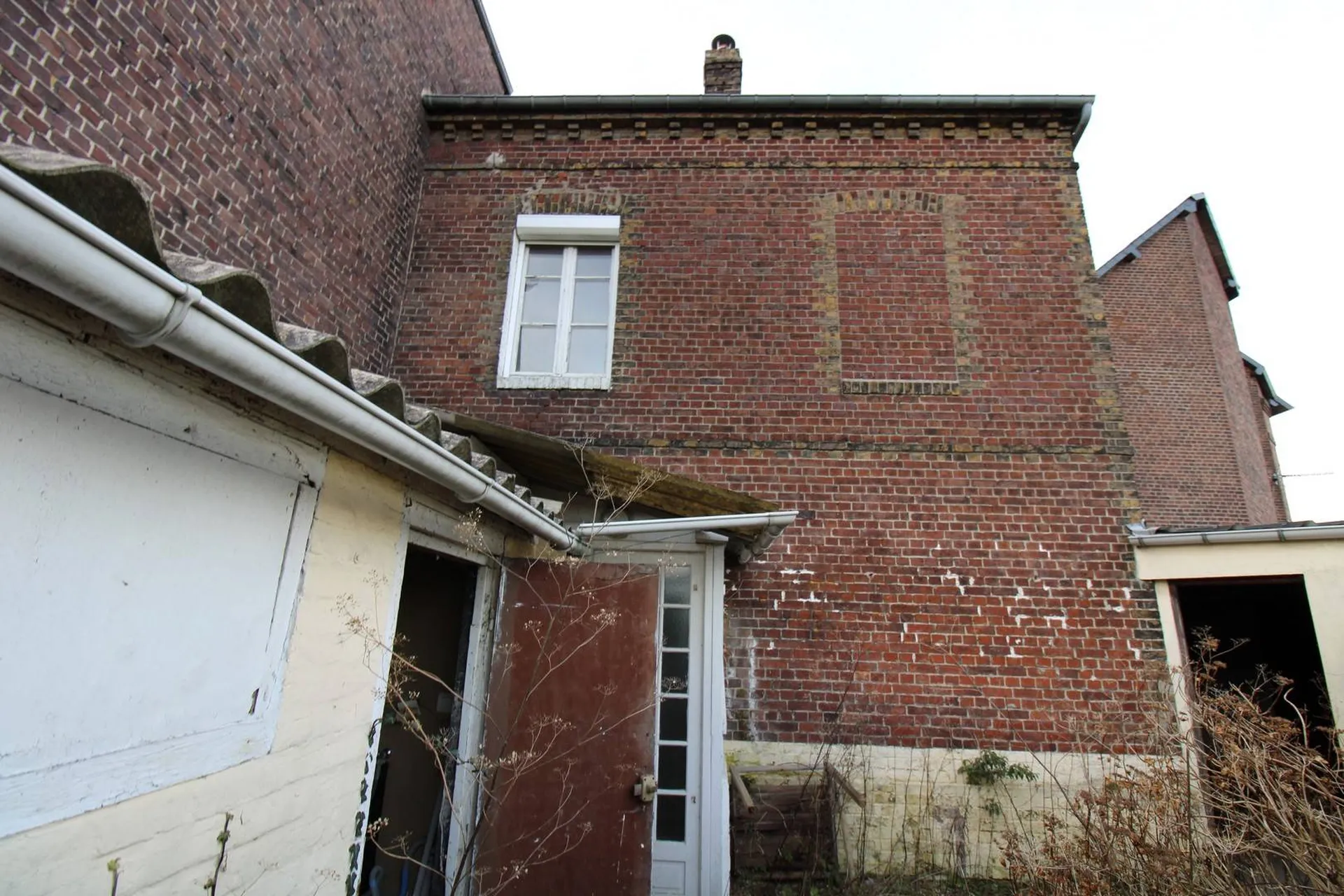 à vendre maison de ville avec jardin et dépendance, garage, normandie, 76