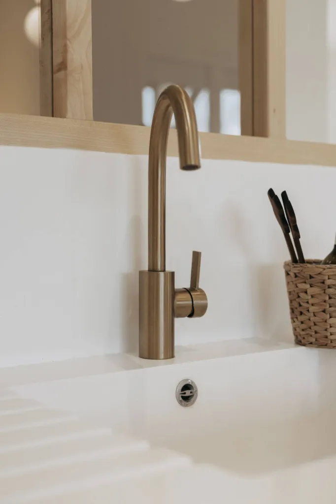 Concepiton et fabrication d'un plan de travail en Corian à Lyon