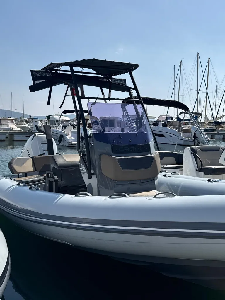 https://www.bateauavendre.fr/annonce/grand-drive-line-d600-lux/76512