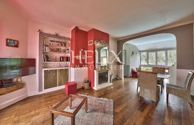 Maison 7 pièces 180 M² avec 4 chambres sur l'île de Migneaux avec une piscine proche de Poissy et de Villennes sur Seine dans un cadre de vie idyllique