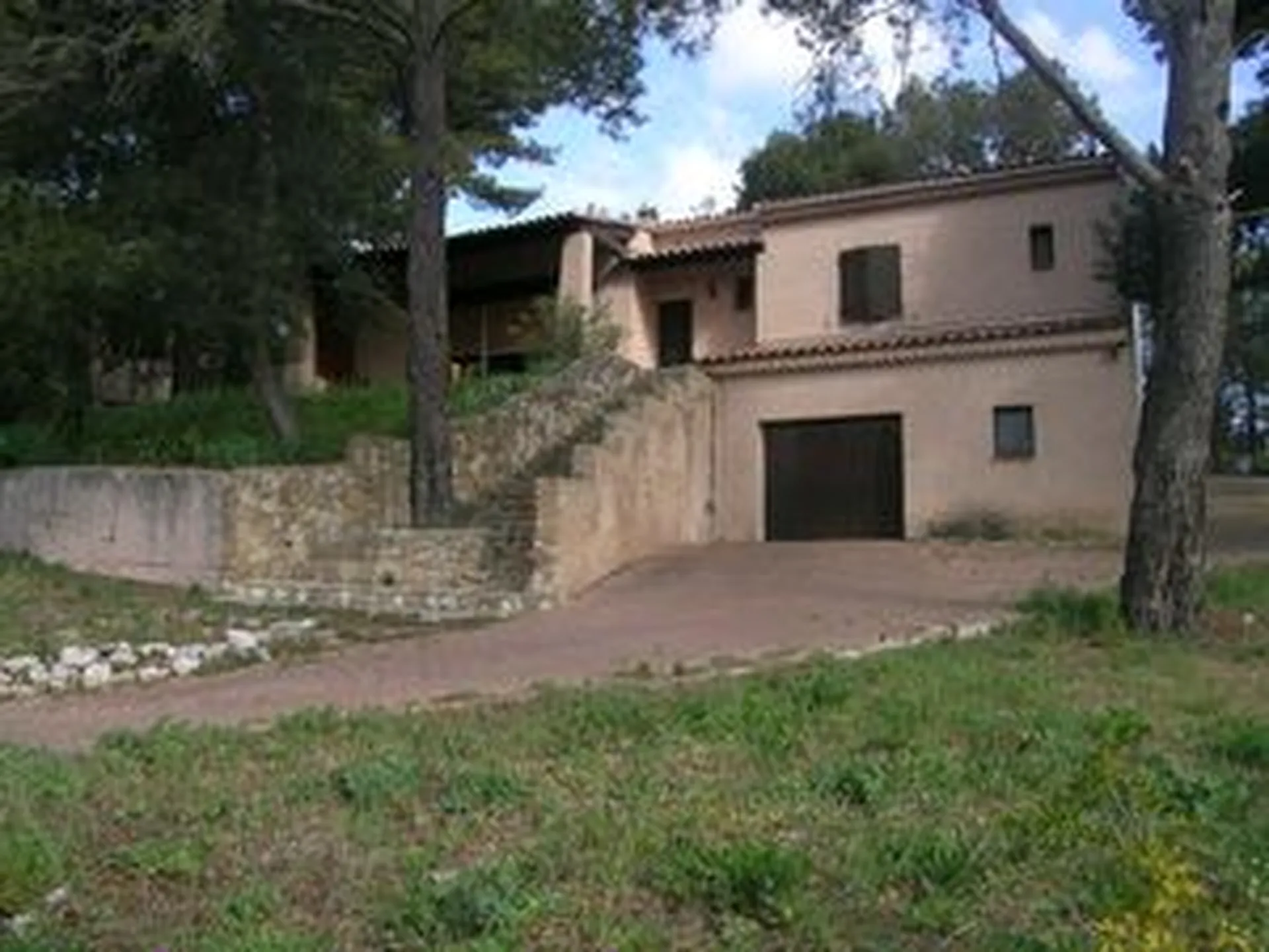 Villa à la vente 4 Roquefort la Bédoule proche centre