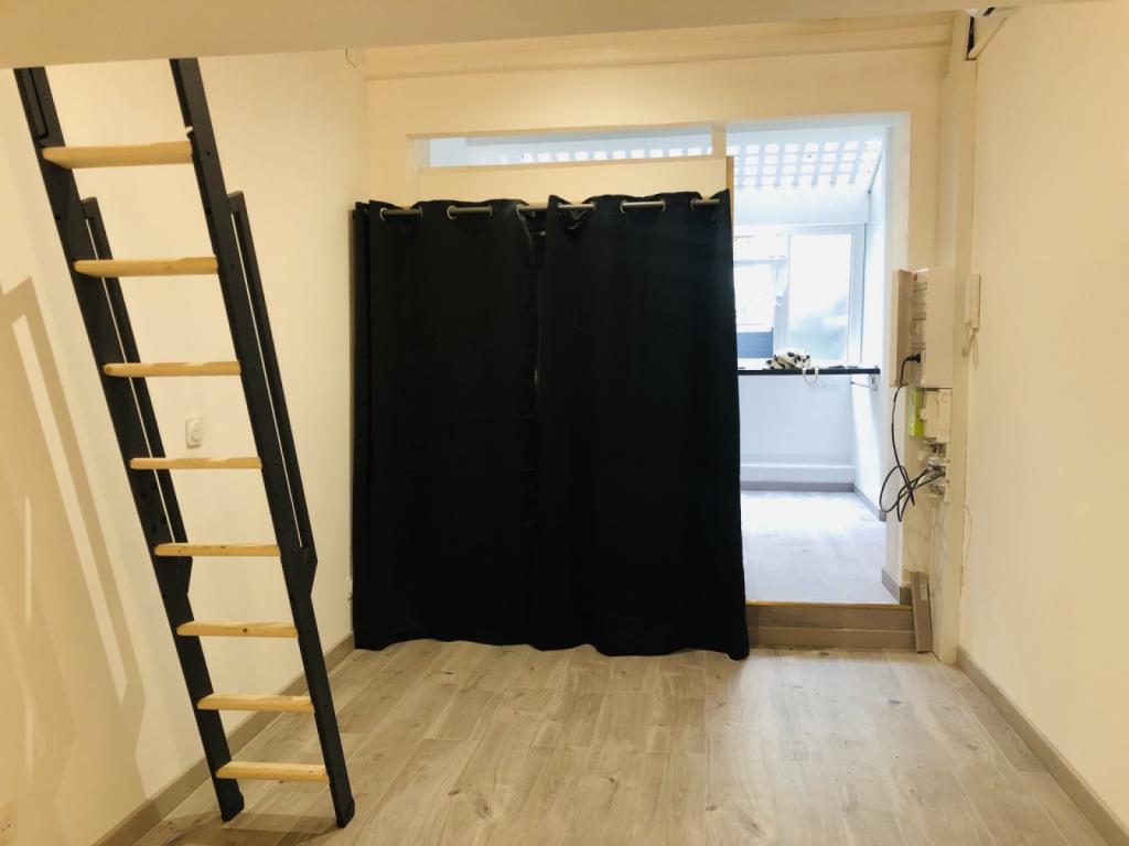 A vendre, appartement avec terrasse Quartier Hotel de Ville