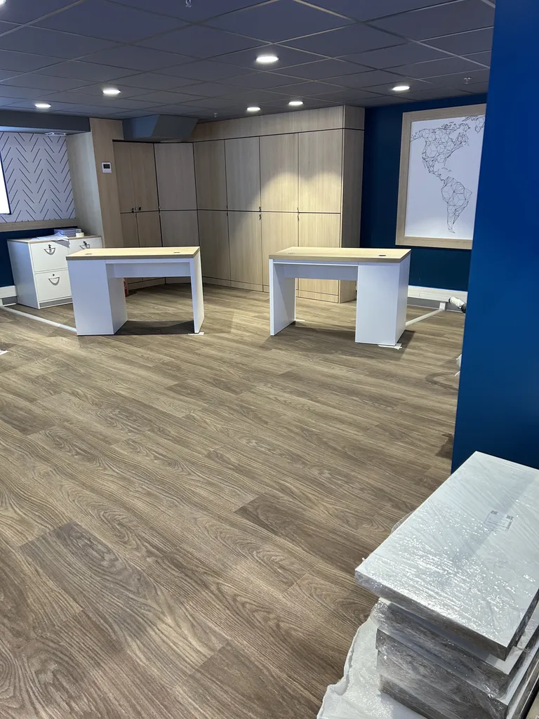 Expert électricien pour aménagement de locaux commerciaux installation de réseaux informatiques, pose d éclairages led à vitrolles