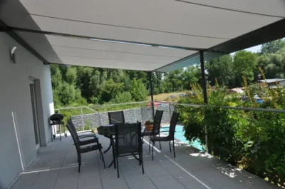 Pergola sur mesure à toile rétractable à Mandelieu