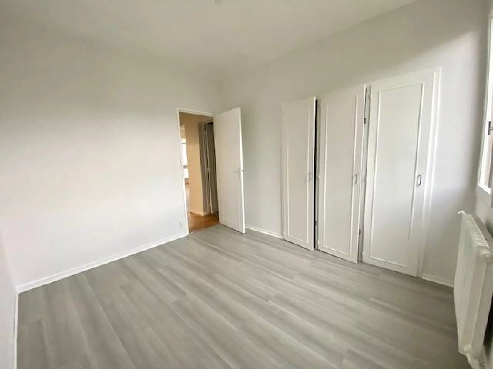 T4 avec balcon à vendre à caudéran proche monséjour avec parking libre