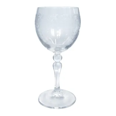 Location de verre à eau en cristal haut de gamme pour repas de réception de mariage à St Tropez dans le Var