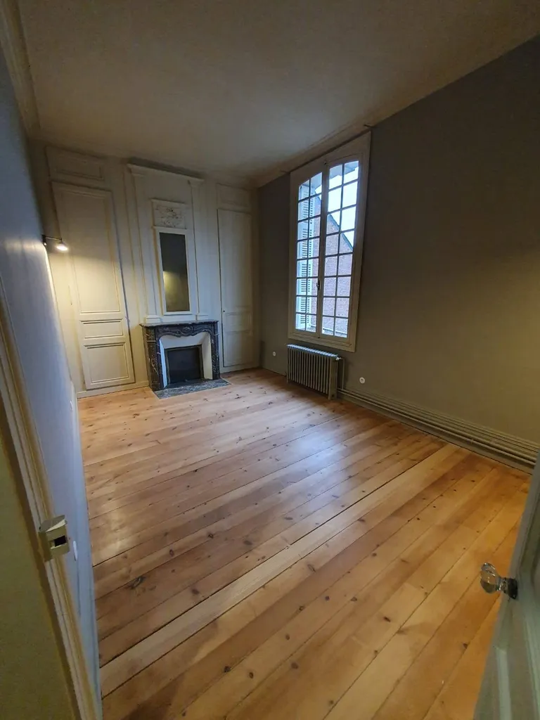 Trouver un peintre professionnel pour la rénovation complète d'une maison de Maître à QUICAMPOIX proche ISNEAUVILLE