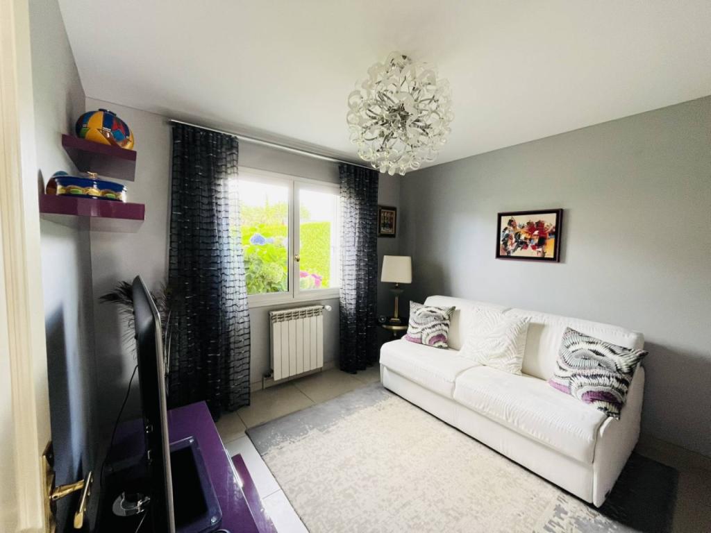 Maison Mont Saint Aignan 6 pièce(s) 168,94 m2 dans un environnement calme