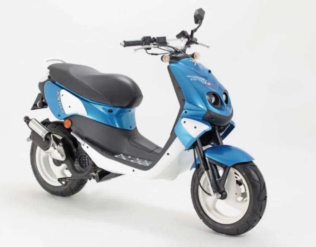 Scooter Peugeot TKR furious