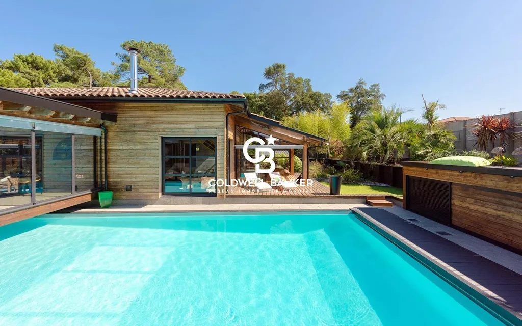 Maison à vendre à Ondres d’architecte exclusive de 225 m² avec piscine et suite parentale