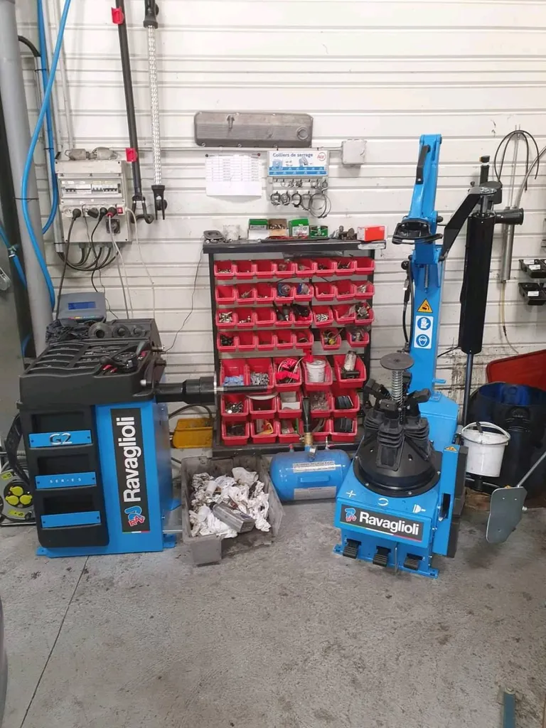 Garage pas cher pour remplacer les pneus de ma voiture à Saucats proche Léognan