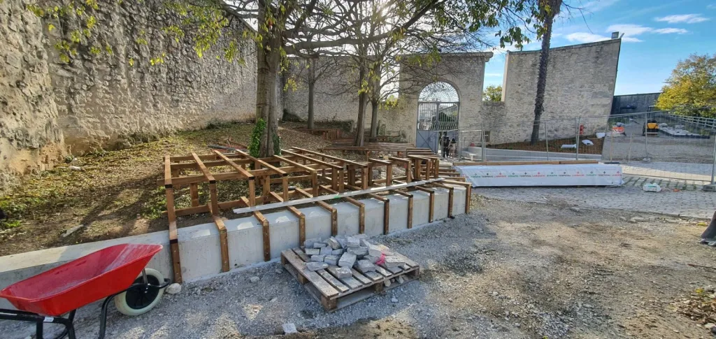 Conception d'une Terrasse bois Douglas sur mesure à Nîmes