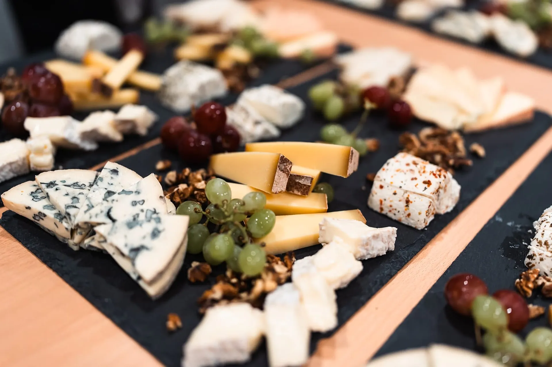 Plateau traiteur menu de mariage gastronomique et élégant en Alsace proche de Strasbourg produits locaux et de bonne qualitée