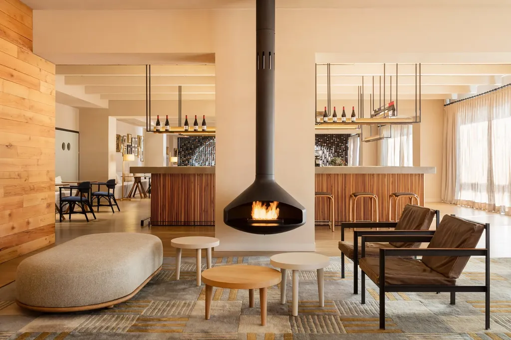 Vente de mobilier design intérieur et extérieur à Bordeaux : sublimez votre habitat avec une sélection sur-mesure et haut de gamme en Gironde.