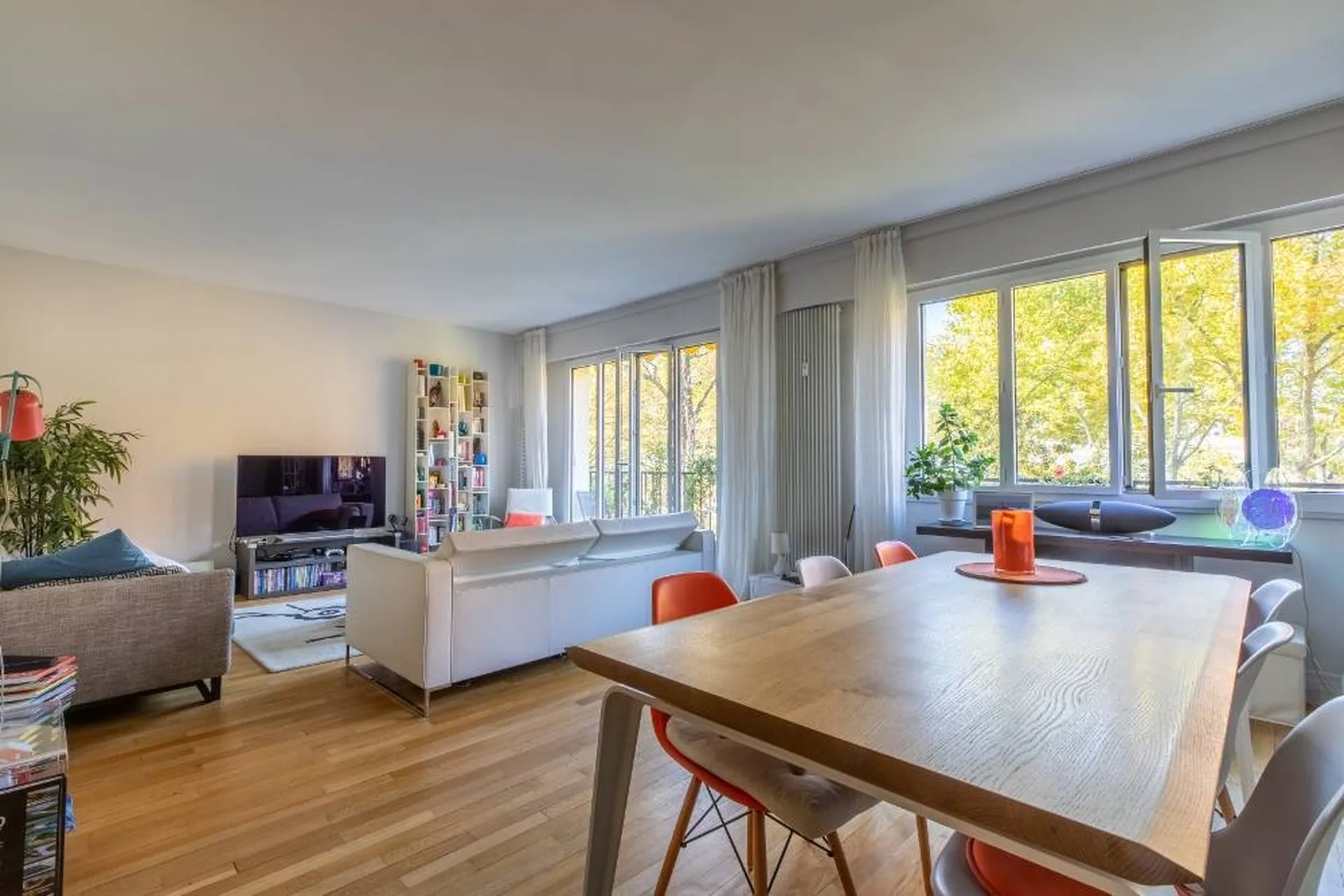 A vendre appartement avec double sejour et deux chambres à Neuilly 92200