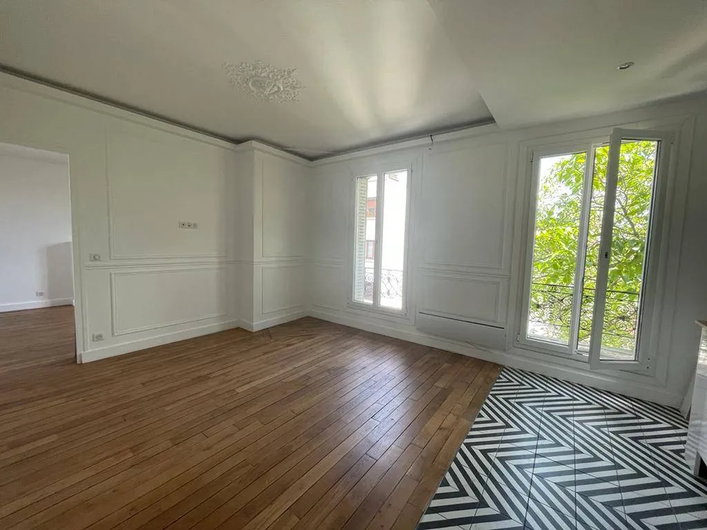 2 Pièces refait à neuf, 92150 Suresnes