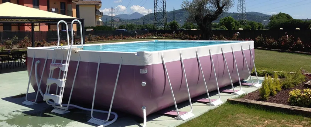 Piscine hors-sol LAGHETTO POP ! par Aquarev'Piscines à Villeneuve 04180