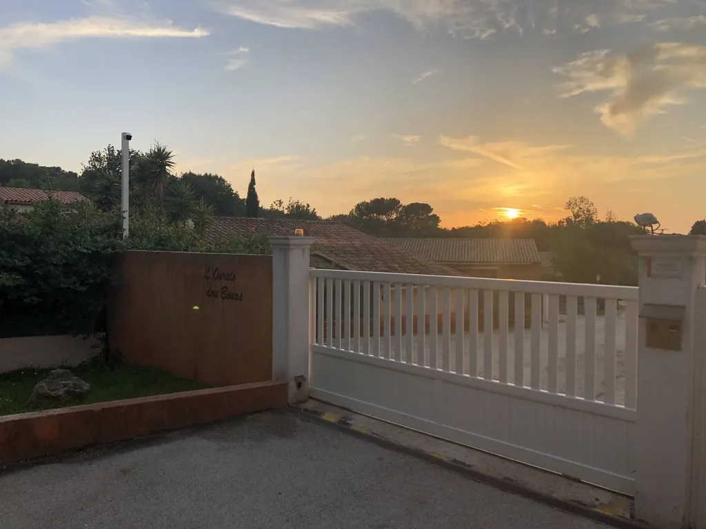 caméra lecture de plaque copropriété six fours 