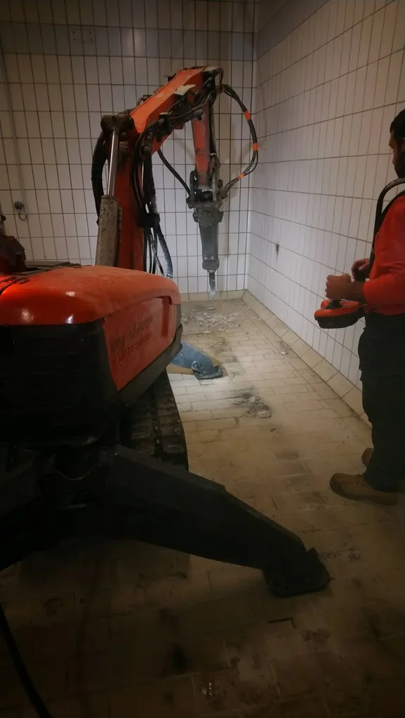 location robot électrique Brokk 