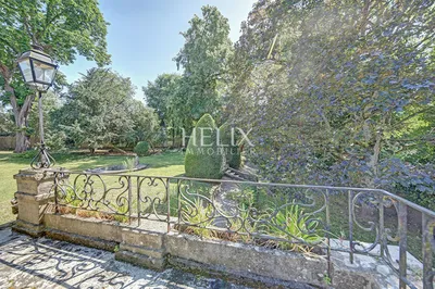 Vivez l'élégance et la grandeur d'un hôtel Particulier de Versailles, Une vie de rêve vous attend au coeur de Versailles 