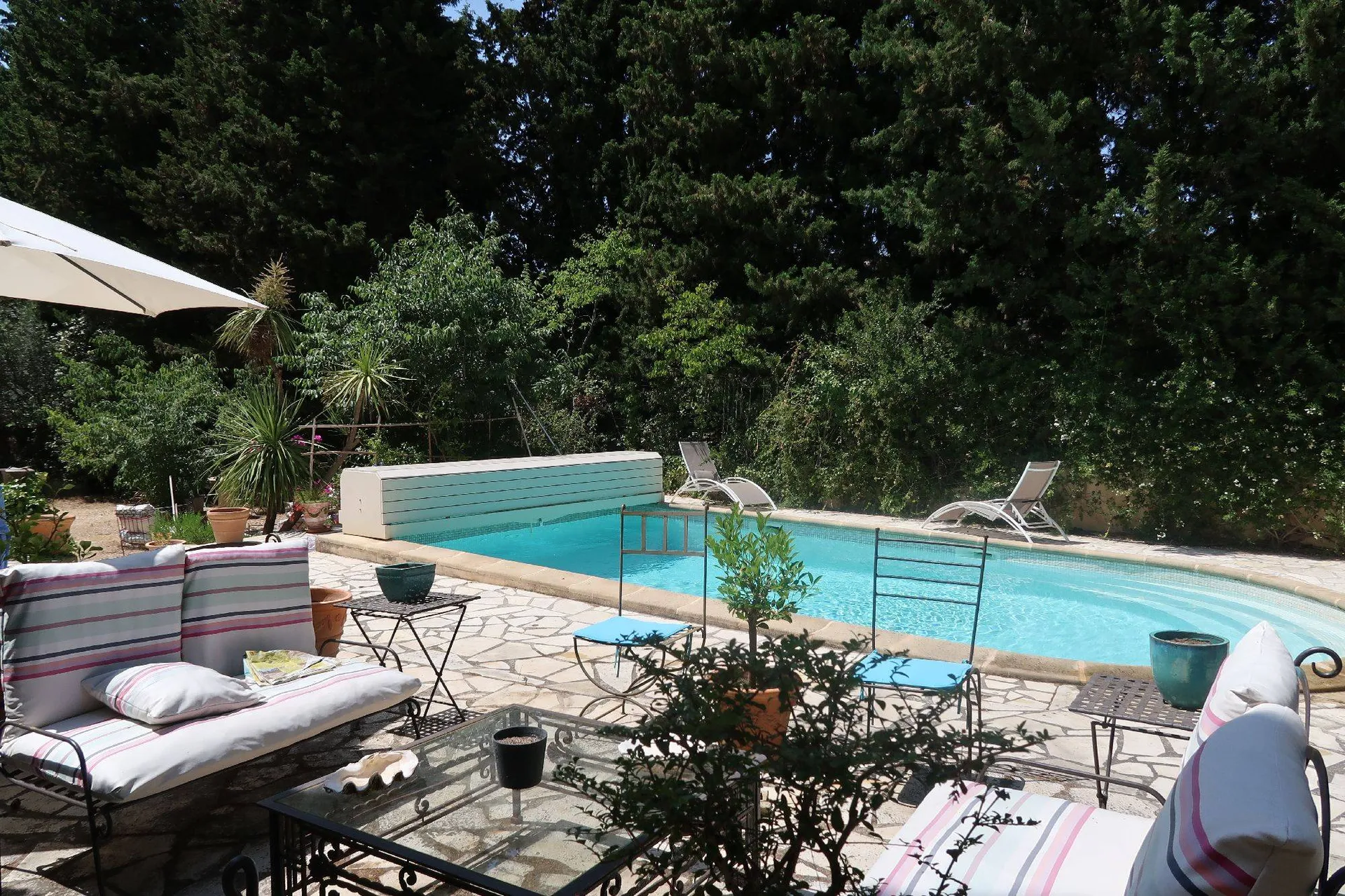 Vente maison Cassis dans domaine privé avec piscine et dépendances 