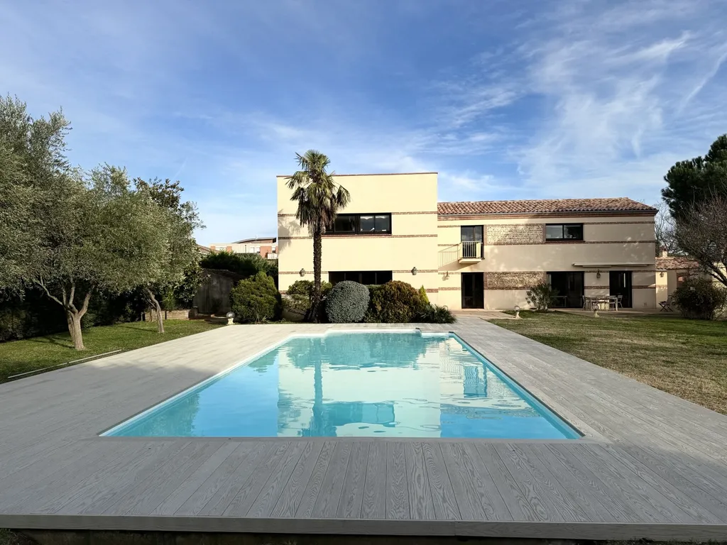 Réalisation terrasse minérale imitation bois sur la commune de Toulouse