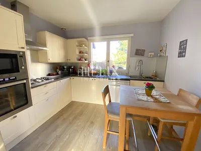 Maison 7 pièces Le Mesnil Le Roi 128 m²