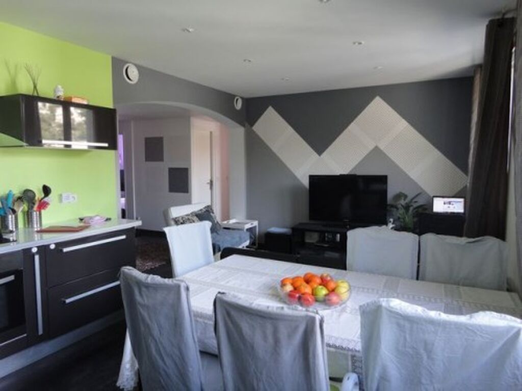 Vente appartement Carnoux en Provence Vue dégagée avec balcon et cave au calme