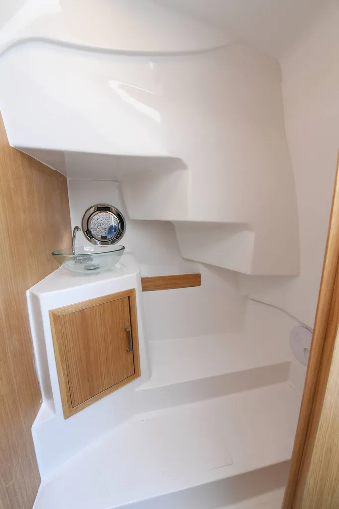 Bateau Idea 70.2 WA avec cabine et SDB en vente à Toulon