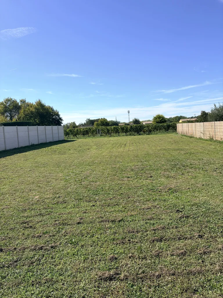 Superbe terrain viabilisé de 540 m² sur la commune de Vayres secteur Entre deux mers en Gironde