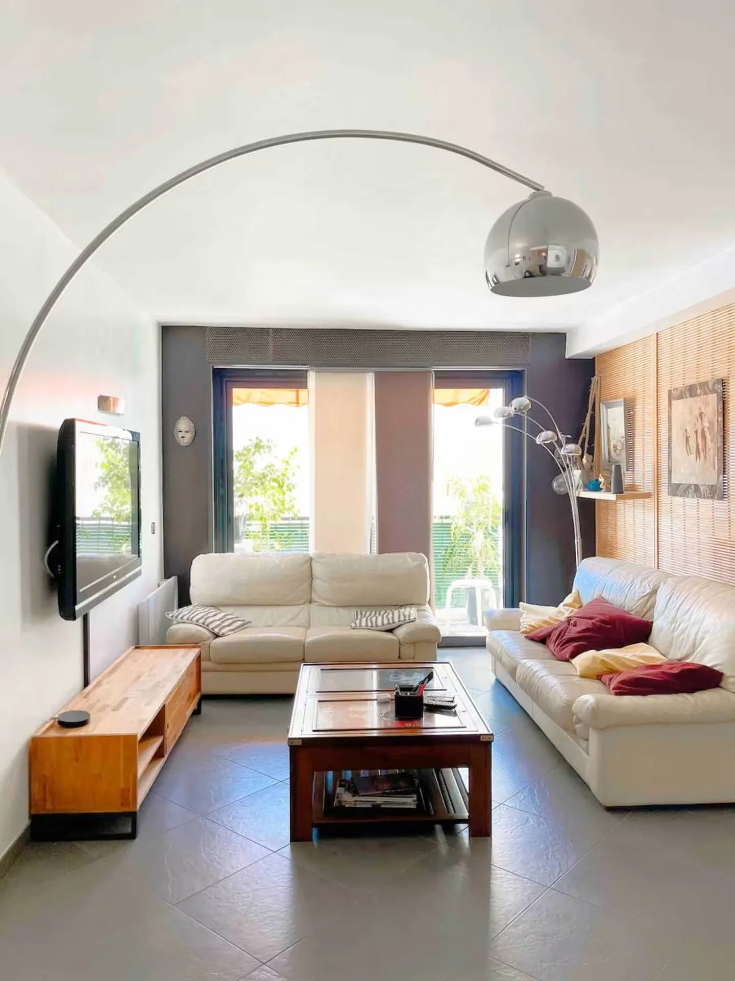 Vente appartement T4 Cassis  avec vaste terrasse dans résidence sécurisée derrière le port