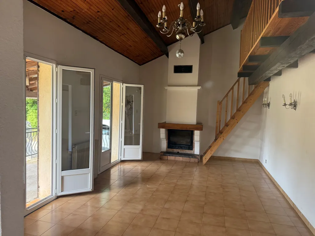 Maison à Ste Anastasie sur Issole 