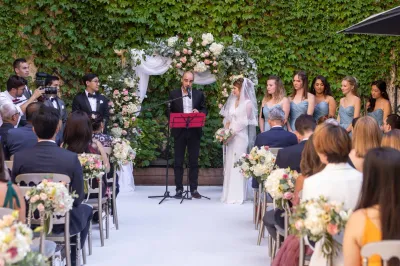 Célébrant de mariage 