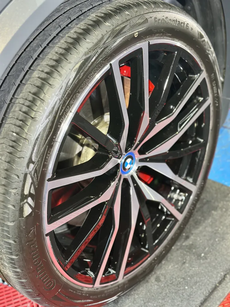 Detailing automobile bmw X5 Traitement céramique 