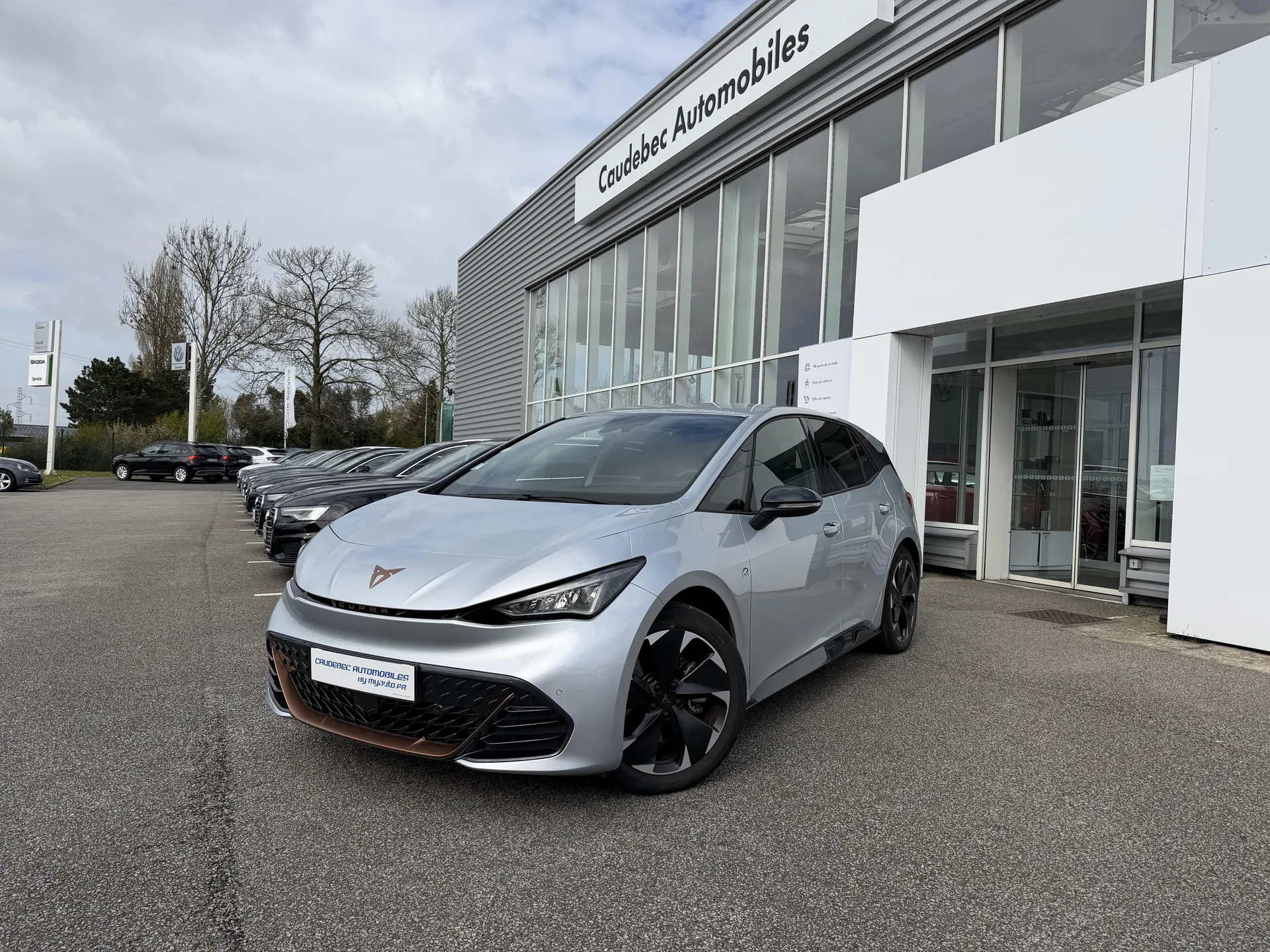 Achat Cupra Born d'occasion proche Le Havre : profitez d'une voiture électrique performance VZ 230ch chez votre concessionnaire en Normandie
