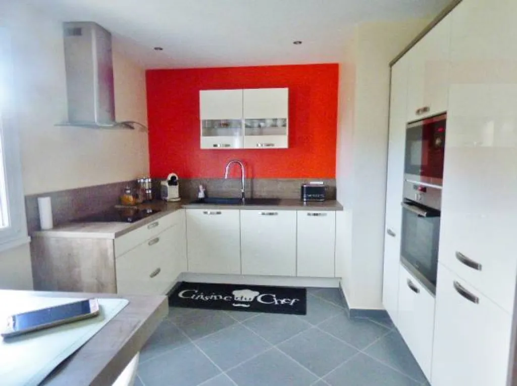 Cherche à acheter pavillon proche écoles et commodités à cléon 76