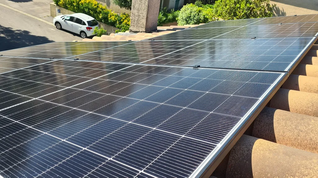 Installation électrique rénovation et borne de recharge avec panneaux photovoltaïques ( batteries de stockage) RGE à Montpellier et ses alentours