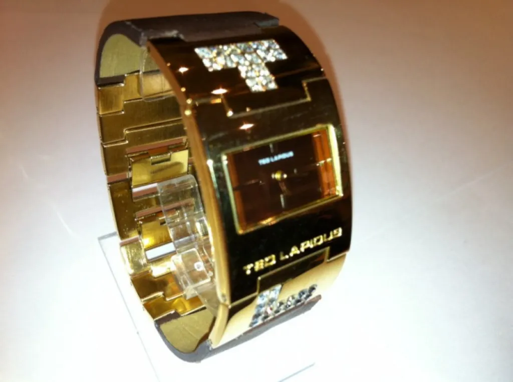 Vente de montres de marques Ted Lapidus sur Marseille