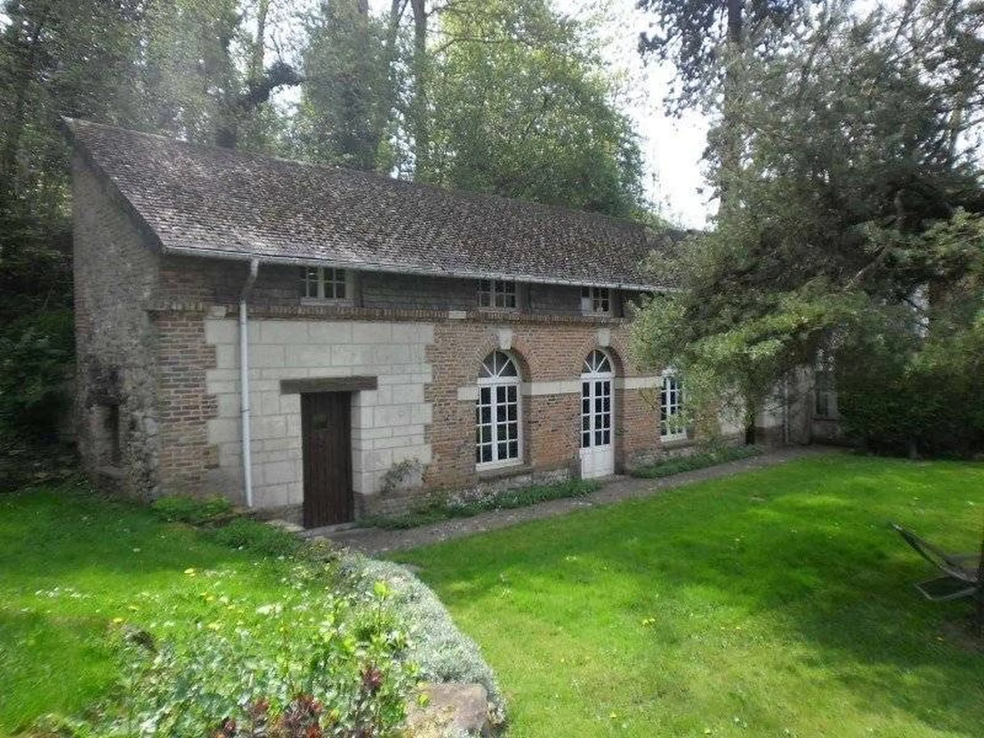 ACHETEZ UNE MAISON A 15 MINUTES DE LA GARE DE PONT LEVEQUE 14130