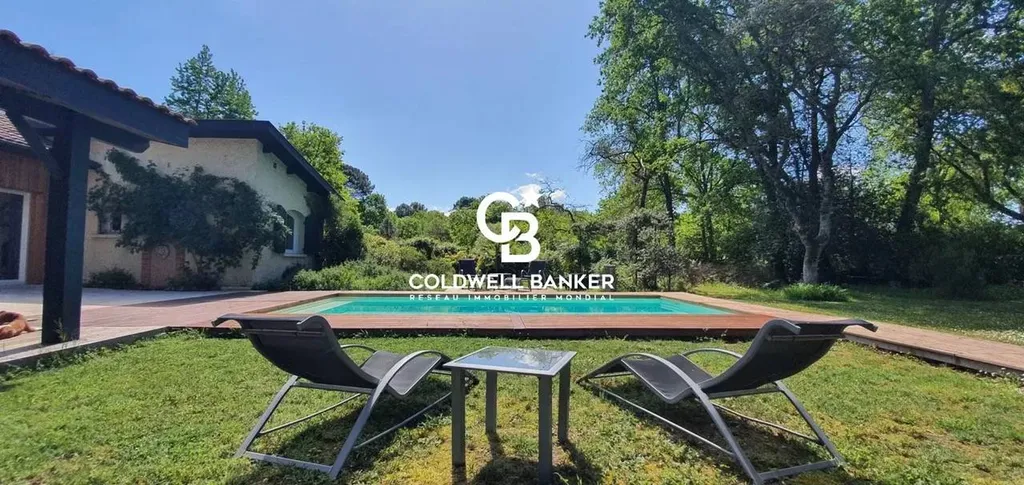 Belle maison familiale rénovée avec parc 1 hectare et étang à 15 km Bordeaux - Pessac