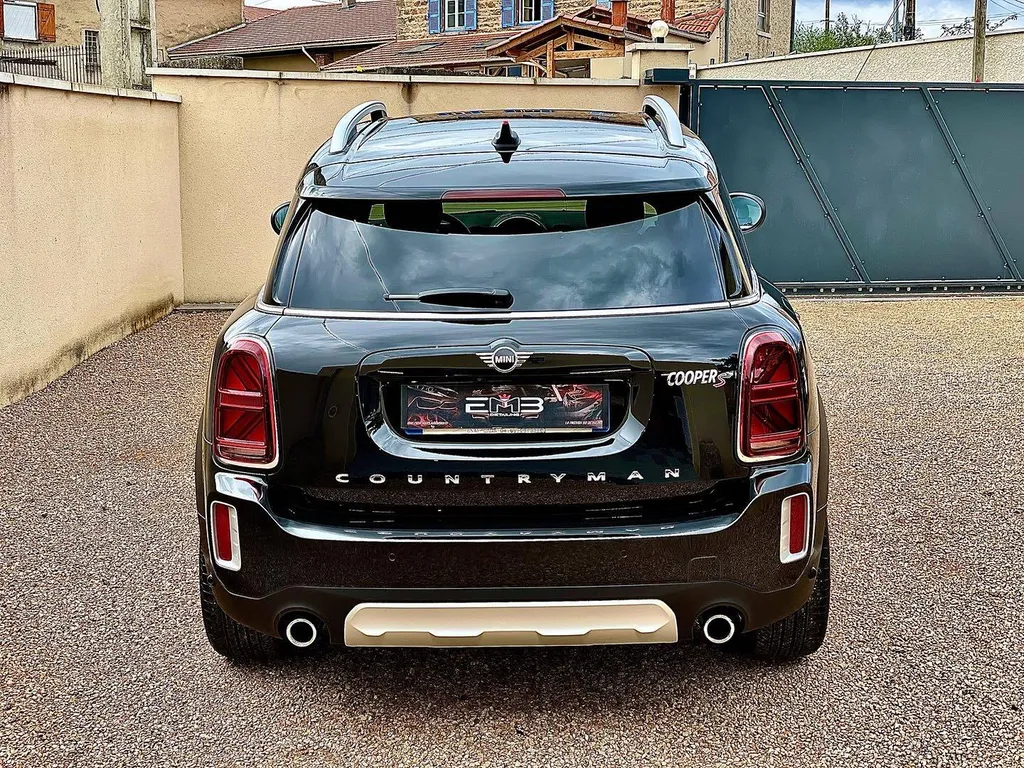 Traitement céramique pour protéger la carrosserie d'une Mini Countryman S à Brindas
