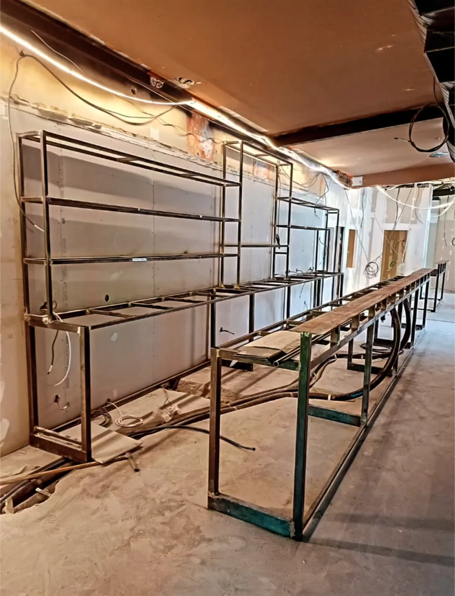 structure en acier pub O'Bells à plan de campagne