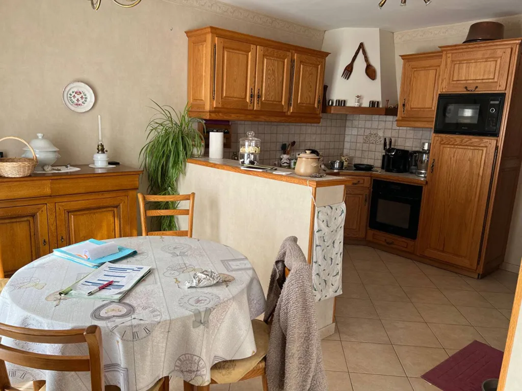 A SAISIR MAISON DE 106 M² ÉDIFIÉE SUR UN TERRAIN DE 1500 M² SUR LA COMMUNE TOURVILLE LA CAMPAGNE 27370