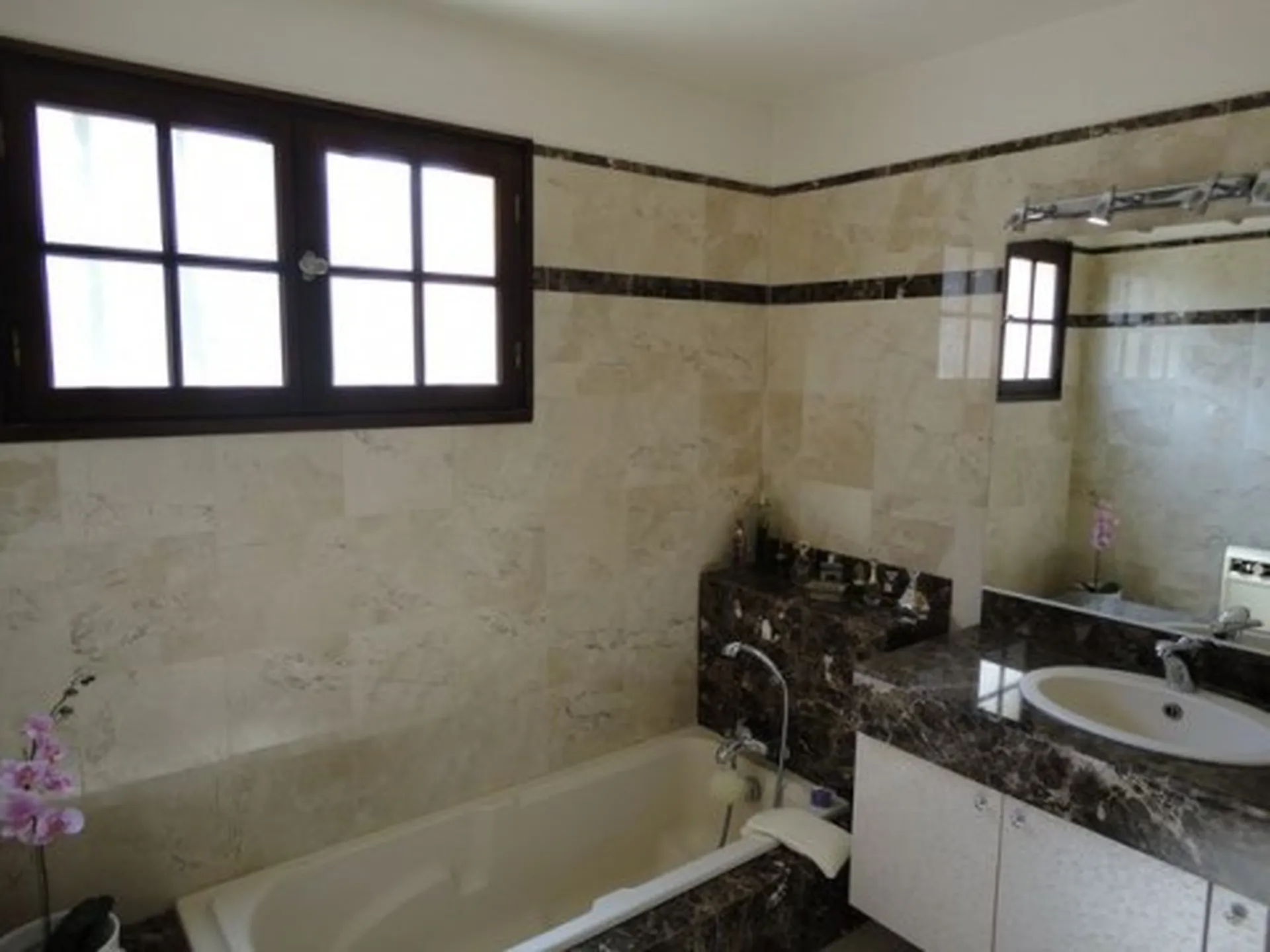 Vente maison Roquefort la bédoule au calme sur 675m² de terrain plat