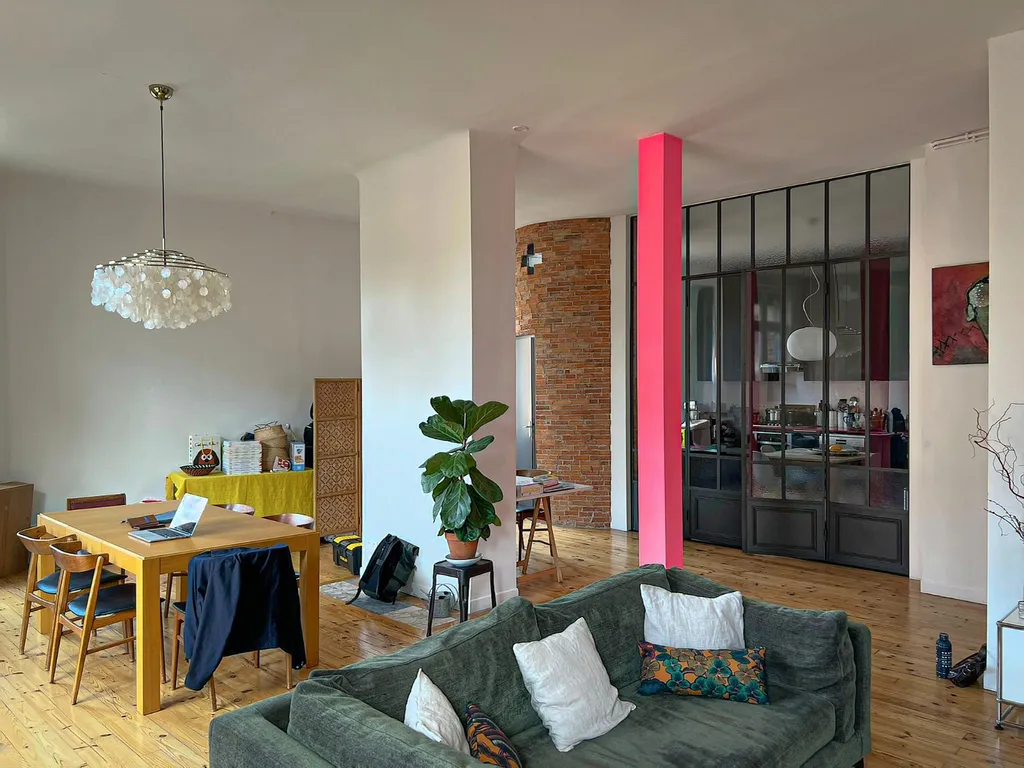 Création d'une verrière sur mesure pour un appartement au style éclectique au cœur de Touloue