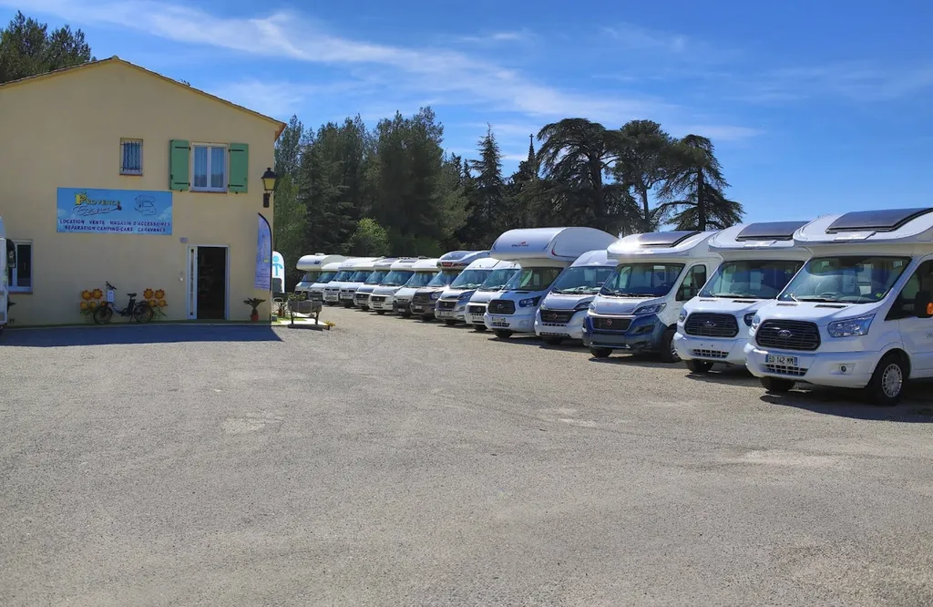 gardiennage de camping-car à La Garde avec un accés direct 